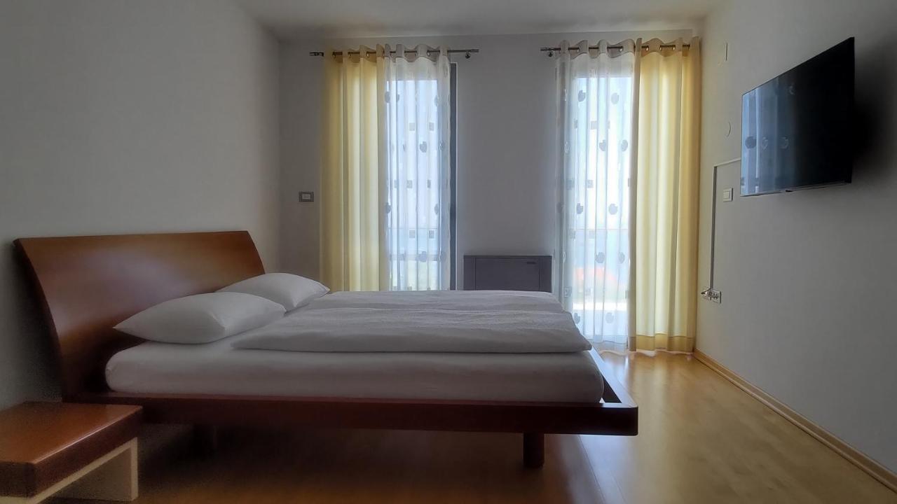 Apartmaji Palea อิซอลา ภายนอก รูปภาพ